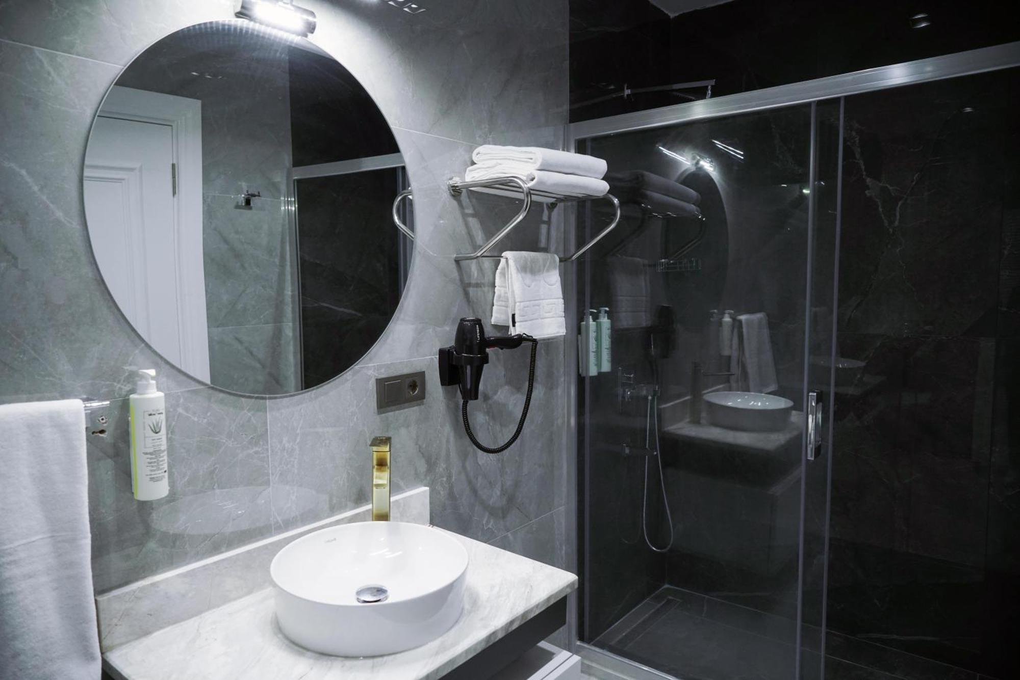 Four Views & Aparthotel Istanbul