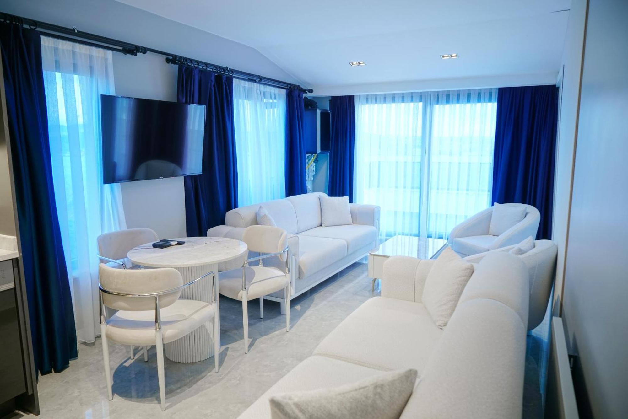 Apart Otel Four Views & *